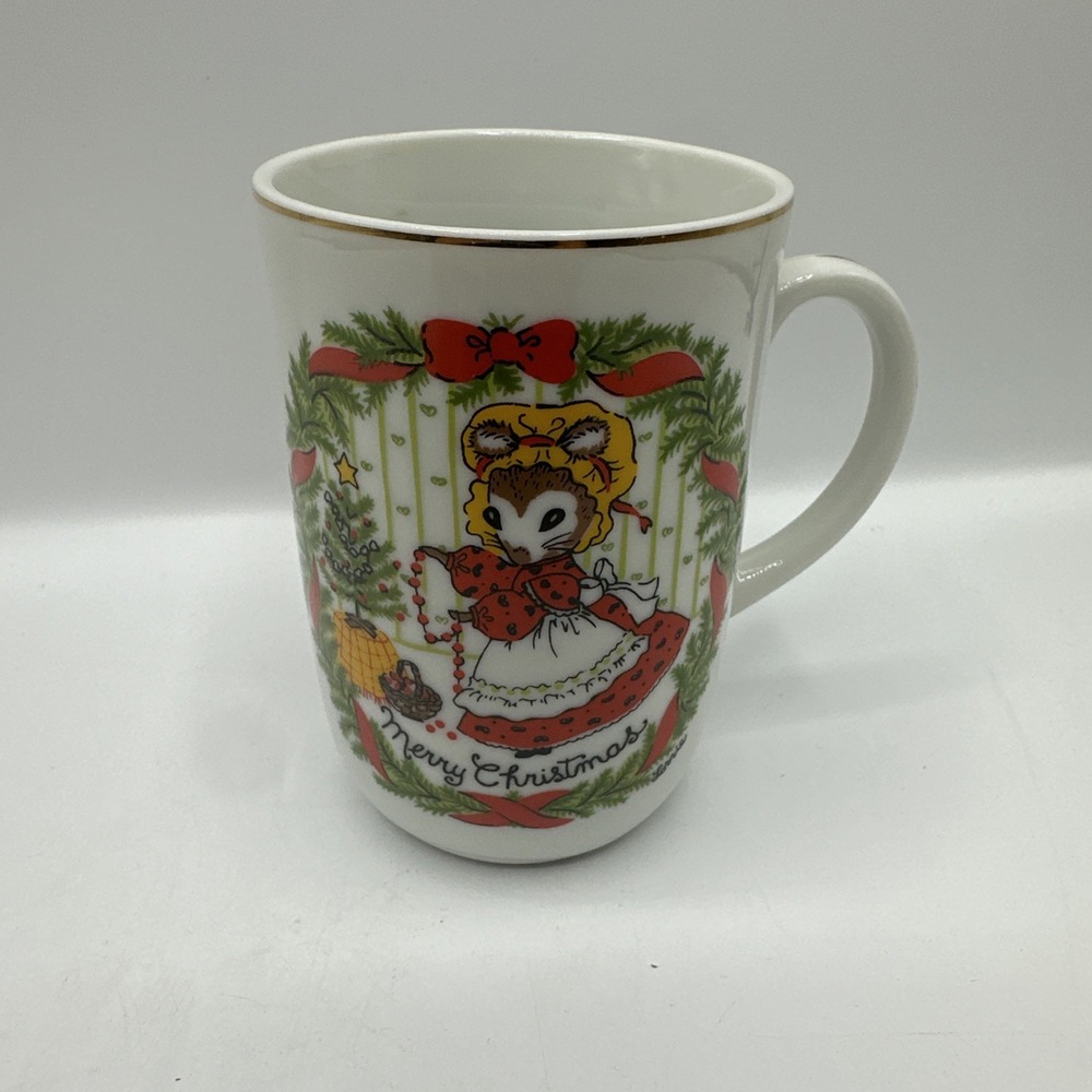 George Good Lorrie Happy Holiday Christmas Mouse Porcelain‎ Mug 10.00
